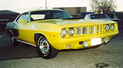 1971PlymouthCudaRFView-Pete.jpg (33609 bytes)