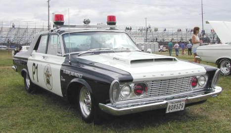 B-1963_Plymouth_SavoyPolice_FrontRight.jpg (25115 bytes)