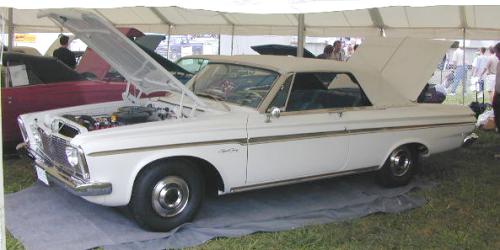 B-1963_Plymouth_SportFury_LeftFront.jpg (22886 bytes)