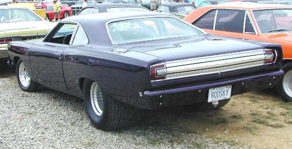 B-1968_Plymouth_RoadRunner_Modified_LeftRear.jpg (43414 bytes)