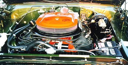 1969_Plymouth_GTX_HEMI_John_Engine.jpg (34677 bytes)