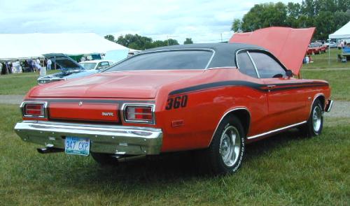 A-1974_Plymouth_Duster_RightRear.jpg (28004 bytes)
